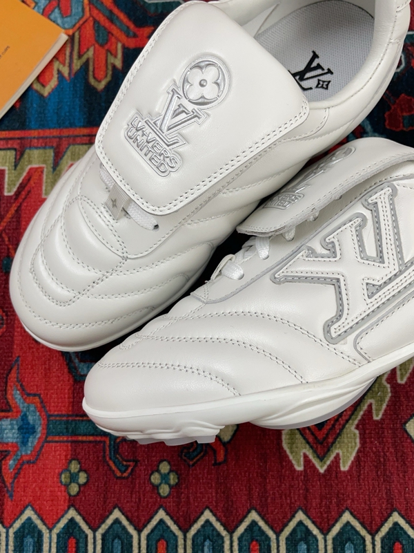 ルイヴィトン靴細部ディテール